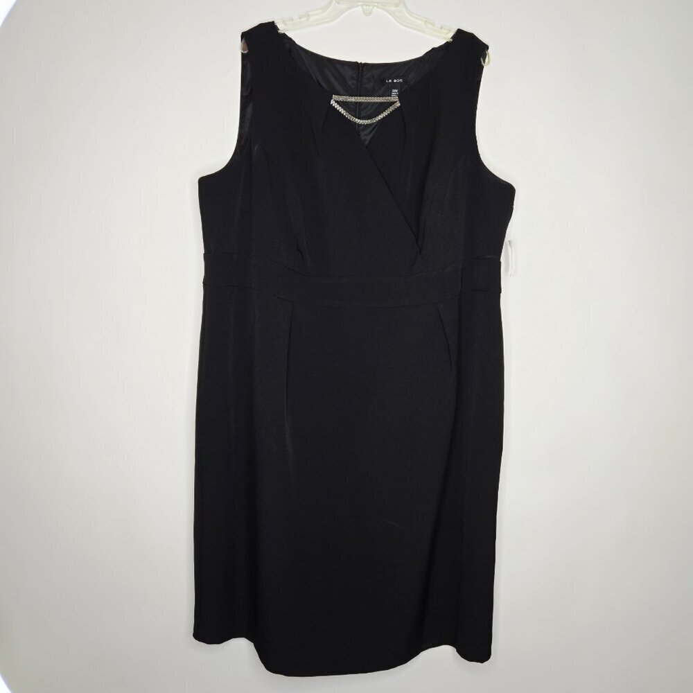 Le Bos Black Sleeveless Midi Dress Silver Front Chain Accent Plus Sz 22W